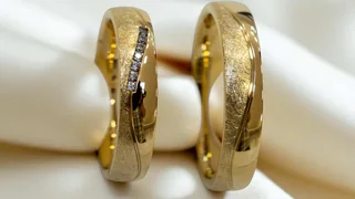 Trauringe aus Gelbgold